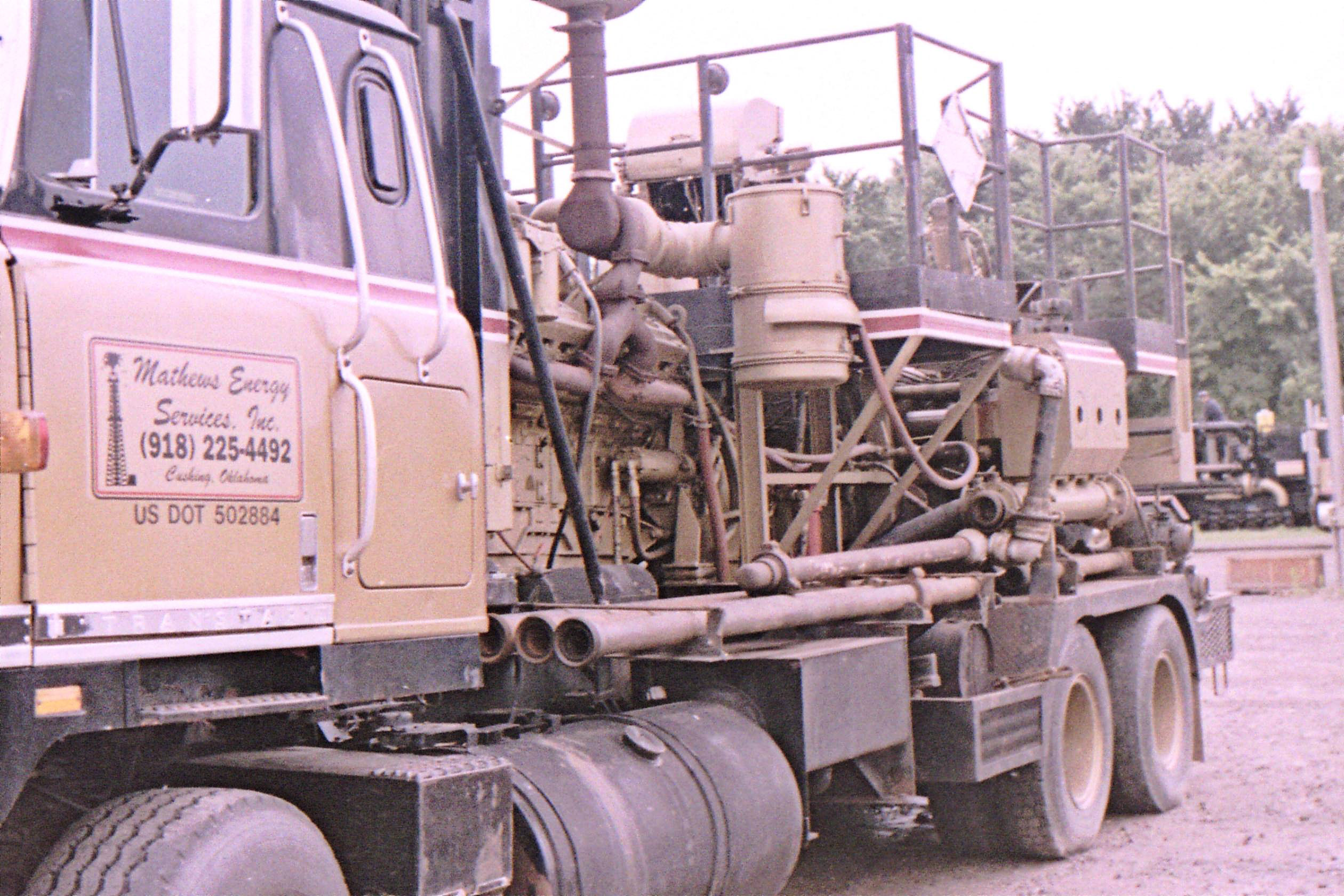Petroleum Production Operators: Oil Field Service Provider (Oklahoma) oil well service provider - comapny training photograph- cushing-oklahoma